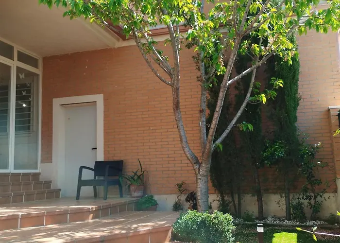 Daire Con Jardin Puy Du Fou A 10 Min ,no Fiestas!! Toledo